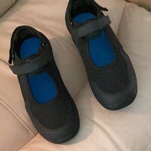 Drew Orthopedic Shoes size 8 W